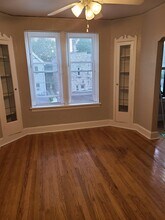 2937 N Bartlett Ave, Unit 1 in Milwaukee, WI - Building Photo - Building Photo