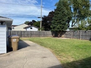 2026 87th Pl in Kenosha, WI - Building Photo - Building Photo