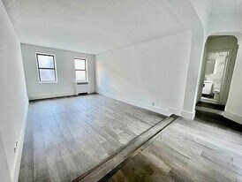 975 Sherman Ave in Bronx, NY - Building Photo