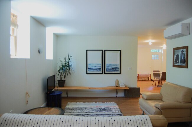 77 Norfolk St, Unit R in Cambridge, MA - Building Photo - Building Photo