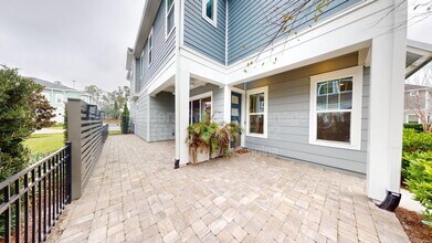 7340 Sunset Ridge St in Jacksonville, FL - Building Photo - Building Photo