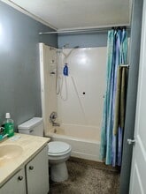 5083 Castlewood Way, Unit 5083 in Hamilton, OH - Foto de edificio - Building Photo