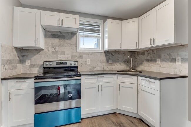 property at 304 E Ontario St