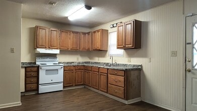 2313 Starlite Dr in Pine Bluff, AR - Building Photo - Building Photo