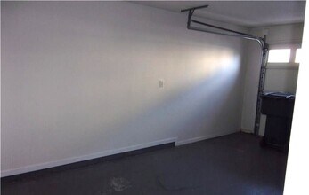 2394 Azalea Garden Rd in Norfolk, VA - Building Photo - Building Photo