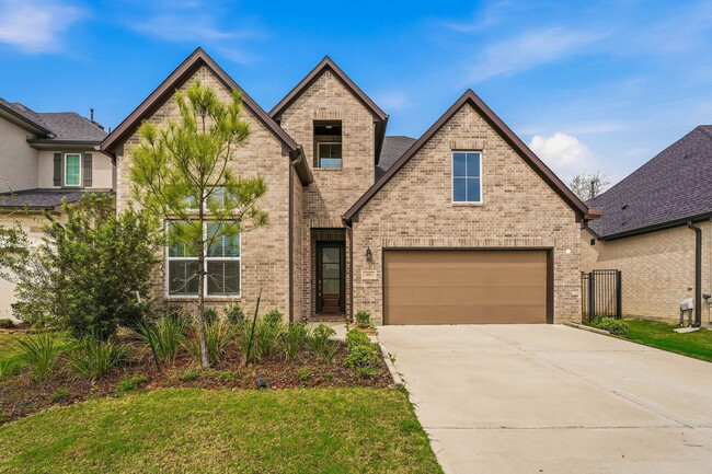 property at 4615 Bridgewood Dr