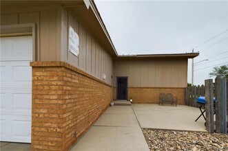 1912 Harding Ave in Garden City, KS - Building Photo - Building Photo