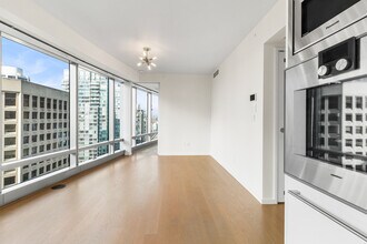 1151-1151 W Georgia St in Vancouver, BC - Building Photo - Building Photo