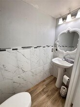 2050 Corner Glen Dr in Orlando, FL - Building Photo - Building Photo