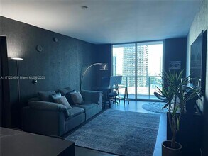1100 S Miami Ave, Unit 2107 in Miami, FL - Building Photo - Building Photo
