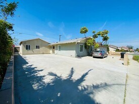 14523 Ontario Dr in Westminster, CA - Building Photo