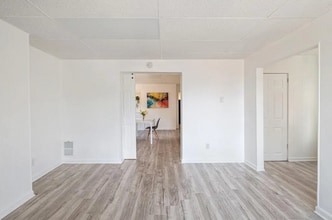 7472 McClure Ave, Unit #2 in Pittsburgh, PA - Foto de edificio - Building Photo