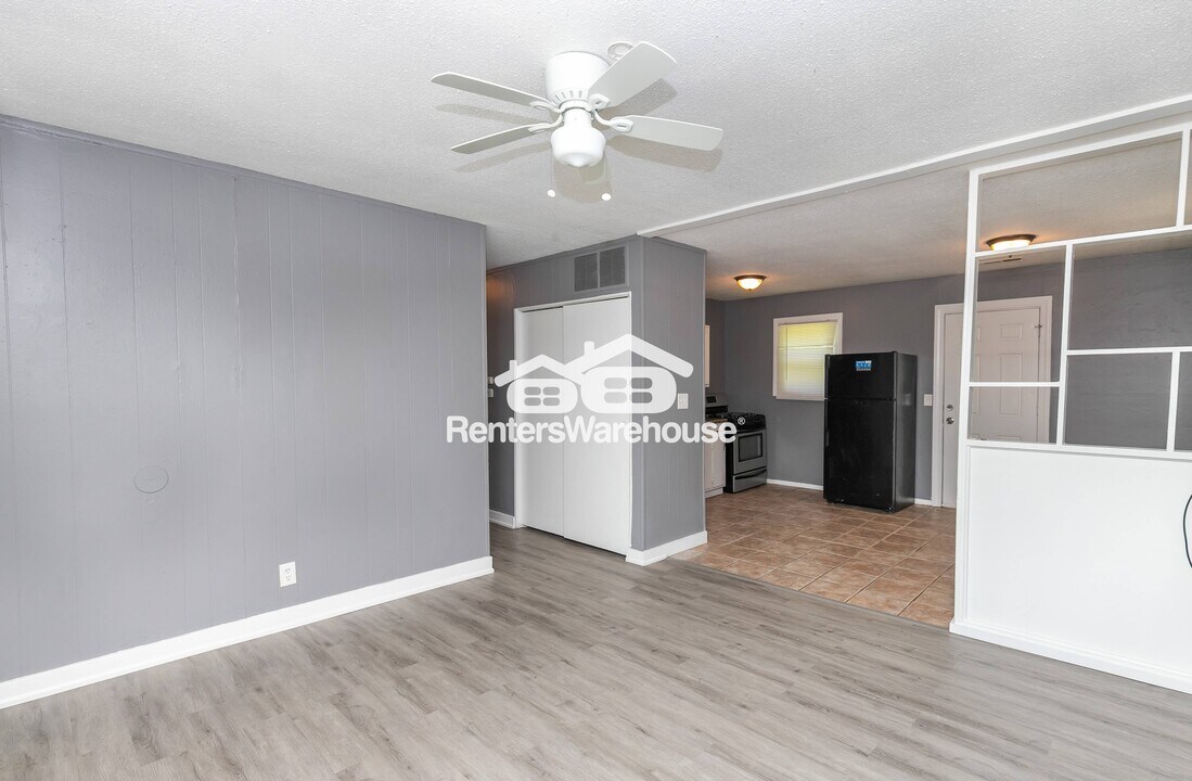 7800 E 51st St in Kansas City, MO - Building Photo
