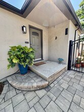 2240 33rd St in Sacramento, CA - Building Photo - Building Photo