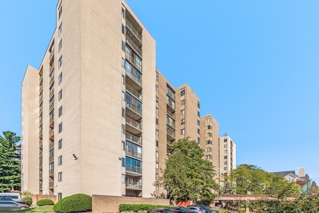 9200 Edwards Way, Unit 505 in Hyattsville, MD - Building Photo - Building Photo