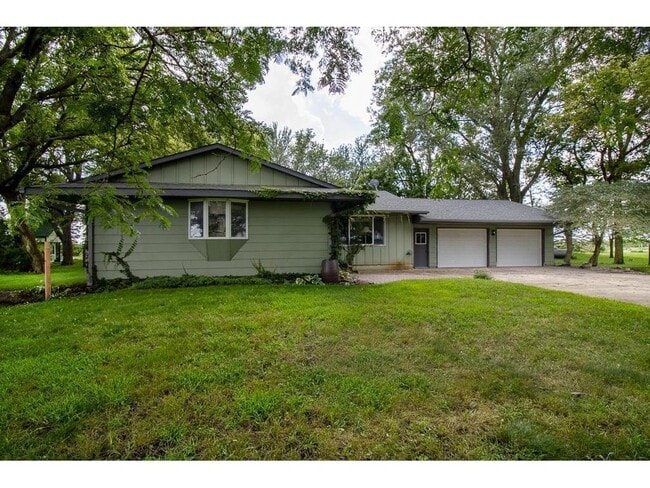 11197 608th Ave in Minnesota Lake, MN - Building Photo - Building Photo