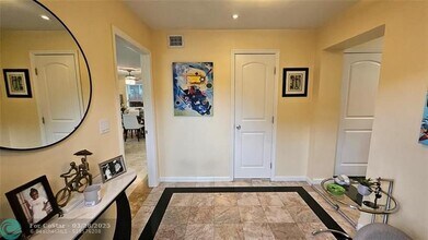 1513 NE 3rd Ave in Fort Lauderdale, FL - Foto de edificio - Building Photo