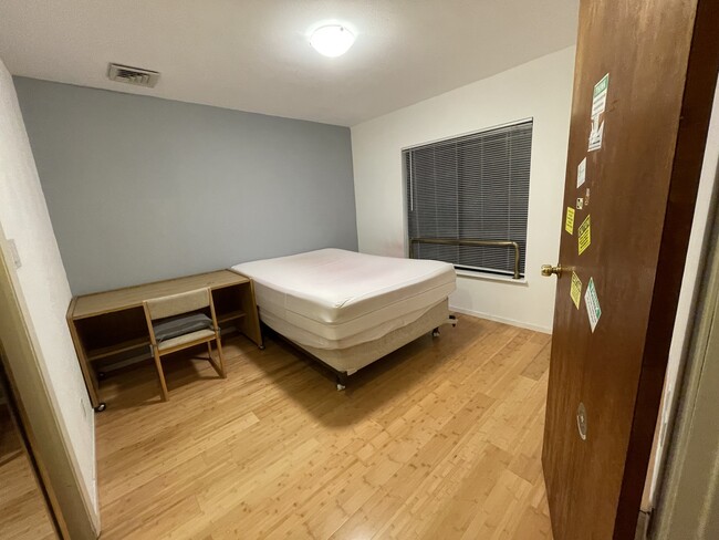 409 Dellbrook Ave in San Francisco, CA - Building Photo - Building Photo