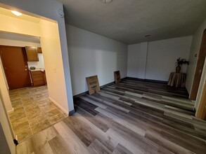 701 George St-Unit -1 in Kaukauna, WI - Building Photo - Building Photo