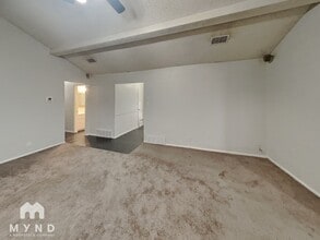 408 Park Center Blvd in Saginaw, TX - Foto de edificio - Building Photo