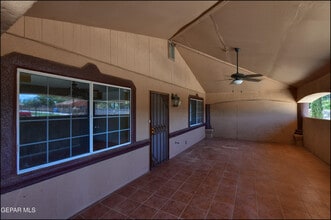 528 Liahona Dr in Socorro, TX - Building Photo - Building Photo