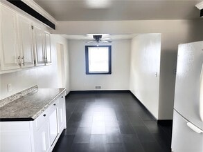 115 Burben Way in Rochester, NY - Building Photo - Building Photo