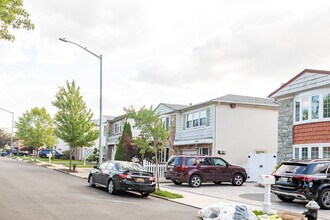 19 Gadsen Pl in Staten Island, NY - Foto de edificio - Building Photo