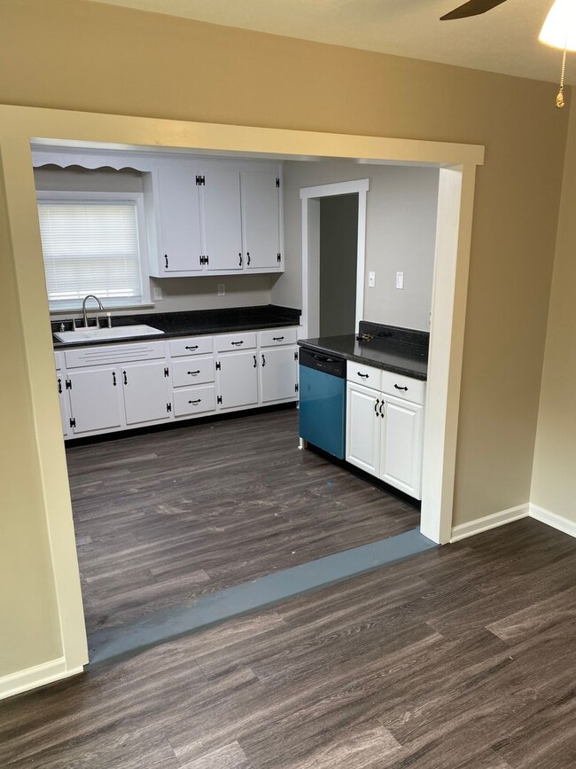 233 N Linden Ave in Highland Springs, VA - Building Photo - Building Photo