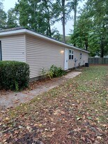 469-471 Rudder Rd in Virginia Beach, VA - Building Photo