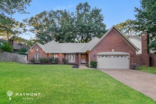 67 S Walnut Bend Rd in Memphis, TN - Building Photo