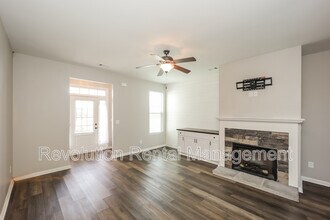 116 Slate Dr in Griffin, GA - Building Photo - Building Photo