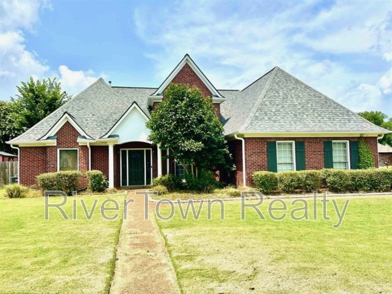 6105 E Everett Hill Cir in Arlington, TN - Building Photo