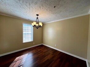 372 Bubble Creek Ct in Fayetteville, NC - Building Photo - Building Photo
