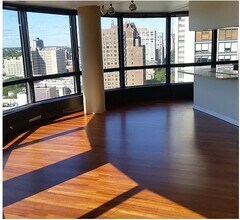 5415 N Sheridan Rd, Unit 1711 in Chicago, IL - Building Photo - Building Photo