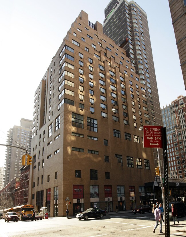 200 E 87th Street in New York, NY - Foto de edificio - Building Photo