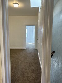 721 N Streeper St photo'