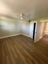 381 E 152nd St in Cleveland, OH - Building Photo - Building Photo