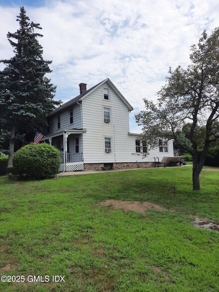55 Valley Rd in Greenwich, CT - Building Photo - Building Photo