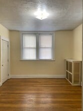143 Shawmut St, Unit 1 in Chelsea, MA - Foto de edificio - Building Photo