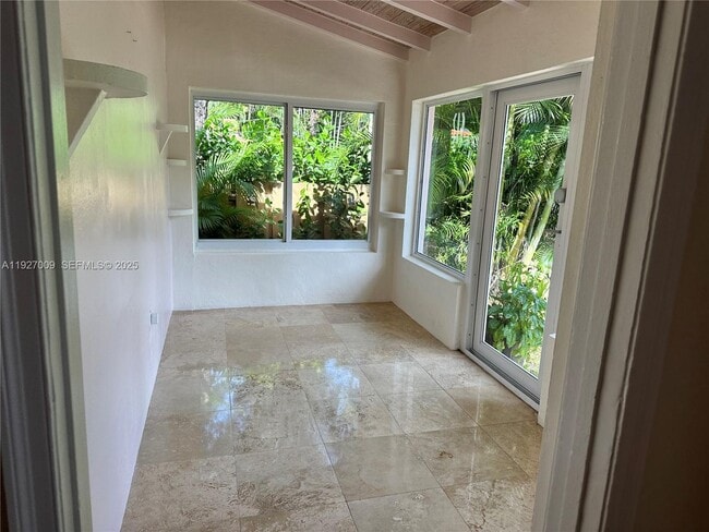 203 NE 86th St in El Portal, FL - Building Photo - Building Photo