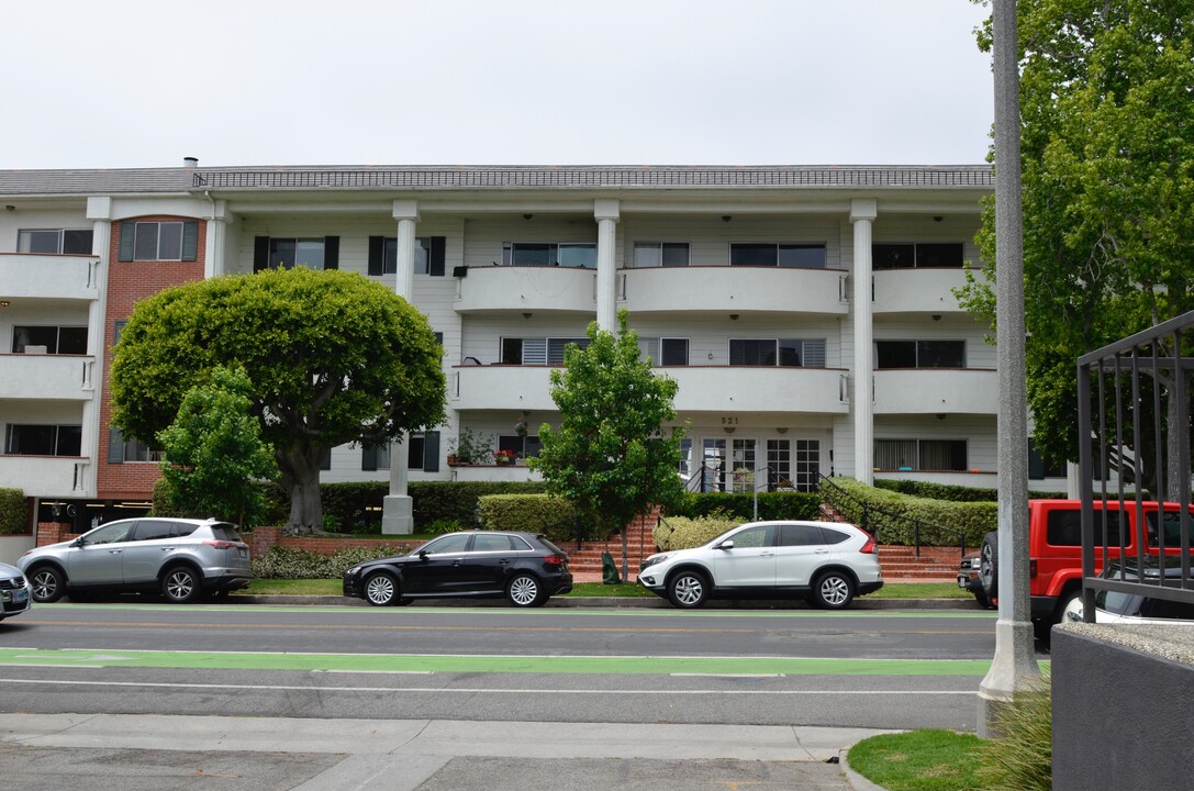 521 Montana Ave, Unit 205 in Santa Monica, CA - Foto de edificio