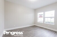715 Remington Heights Dr photo'