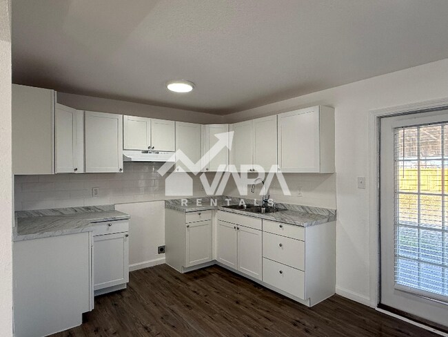 1994 Springvale Dr in San Antonio, TX - Building Photo - Building Photo