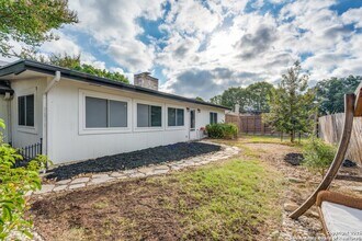 12743 El Sonteo St in San Antonio, TX - Building Photo - Building Photo