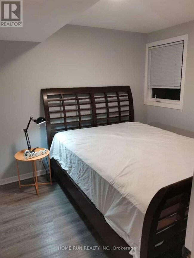 904 Shimmerton Cir in Ottawa, ON - Building Photo - Building Photo