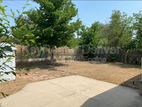 1210 Chester St in Aurora, CO - Building Photo - Building Photo