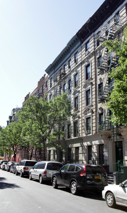 510-512 W 152nd St in New York, NY - Building Photo