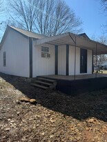3426 Black St in Anniston, AL - Building Photo