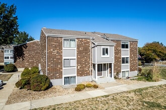 Gramercy Place Condos in Overland Park, KS - Foto de edificio - Building Photo