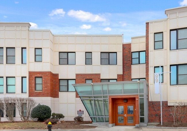 99 Chestnut Hill Ave, Unit 318 in Boston, MA - Building Photo - Building Photo
